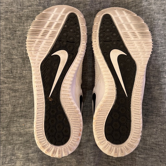 Nike Women's Zoom HyperAce 2 Volleyball Shoes white - Picture 6 of 6